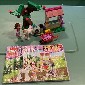 LEGO Friends Olivia’s Newborn Foal 41093